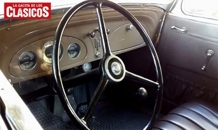 chevrolet-roadster-1934-interior